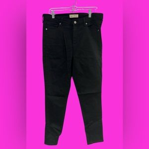 Gap True Skinny Black size 14